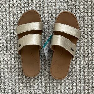 New Reef sandals, champagne gold, size 8